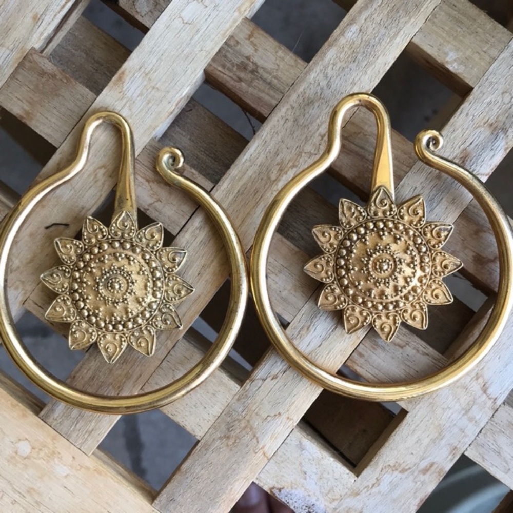 ❗️ISO❗️Maya Jewelry Discontinued Ear Weights - Picture 5 of 6